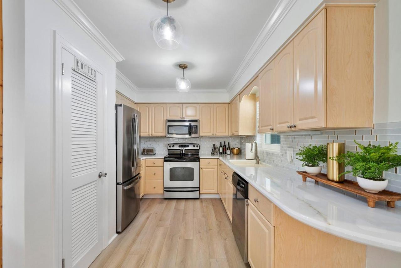 Chic Coastal - Heated Pool Per Request, Near Pga & Everything! Holiday home