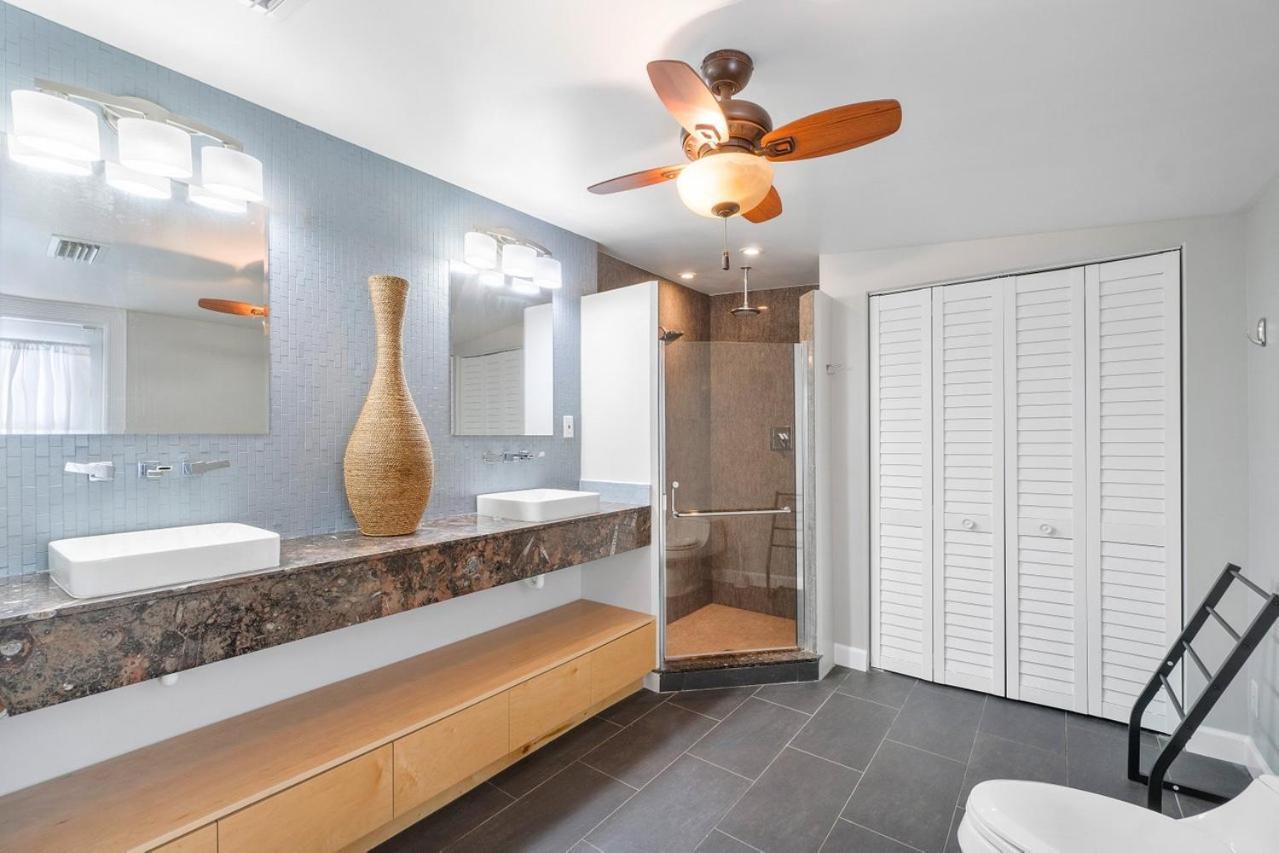 Holiday home Chic Coastal - Heated Pool Per Request, Near Pga & Everything! Palm Beach Gardens