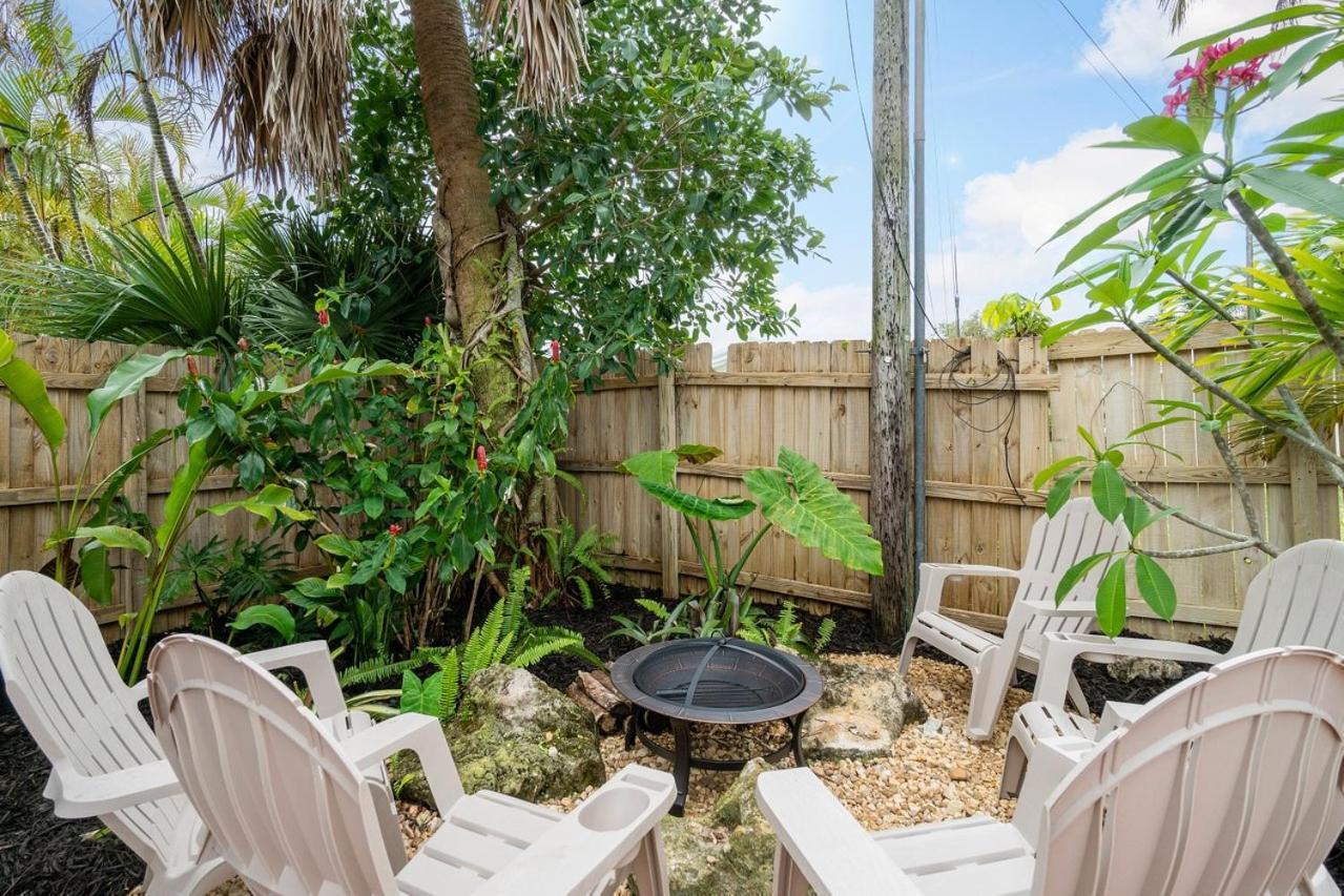 Holiday home Chic Coastal - Heated Pool Per Request, Near Pga & Everything! *