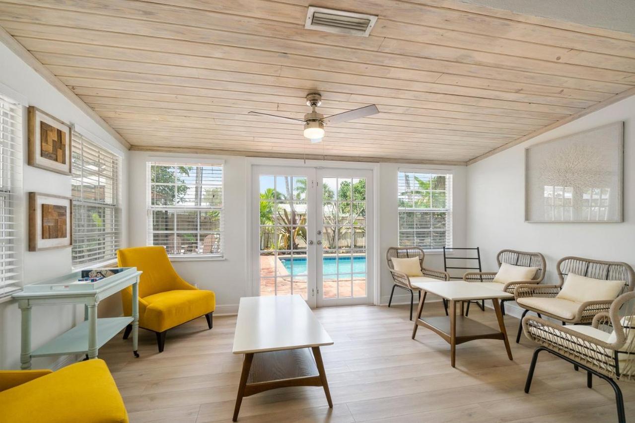 Chic Coastal - Heated Pool Per Request, Near Pga & Everything! *