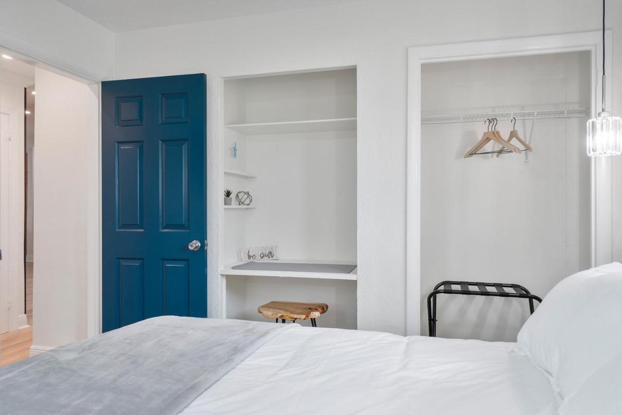 Holiday home Chic Coastal - Heated Pool Per Request, Near Pga & Everything! *