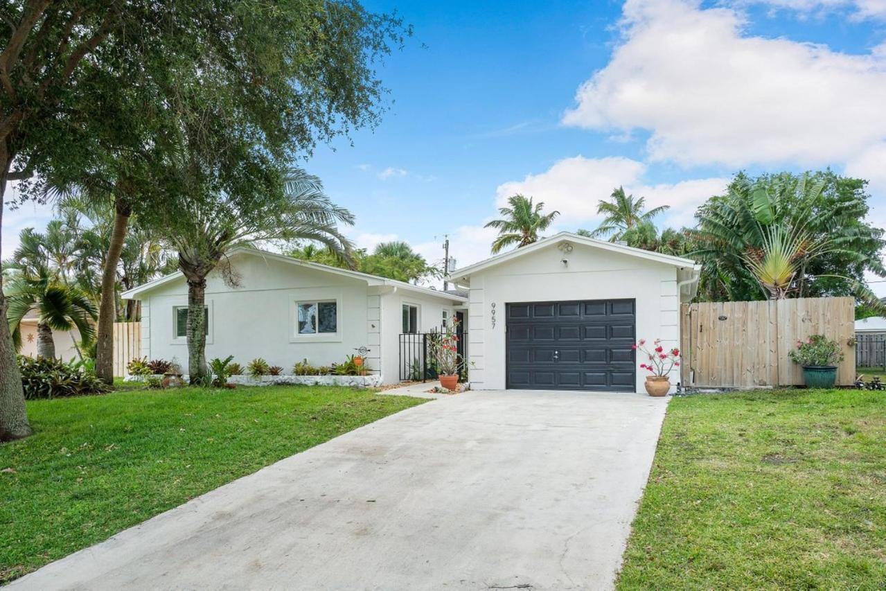 Chic Coastal - Heated Pool Per Request, Near Pga & Everything! Palm Beach Gardens