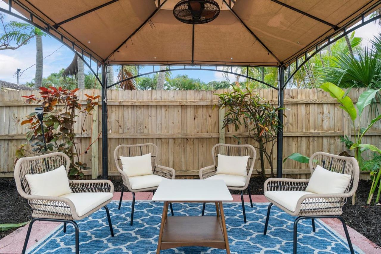 Chic Coastal - Heated Pool Per Request, Near Pga & Everything! *