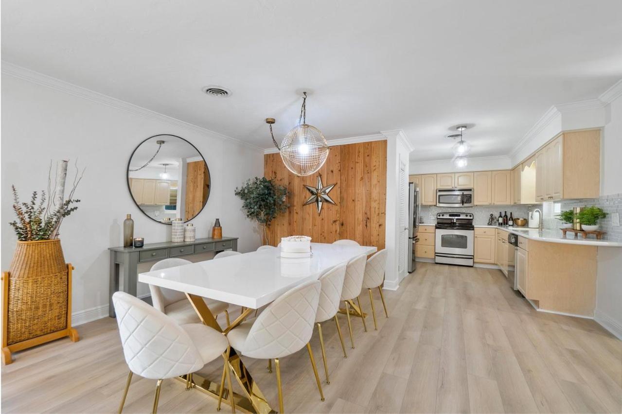 Chic Coastal - Heated Pool Per Request, Near Pga & Everything! *