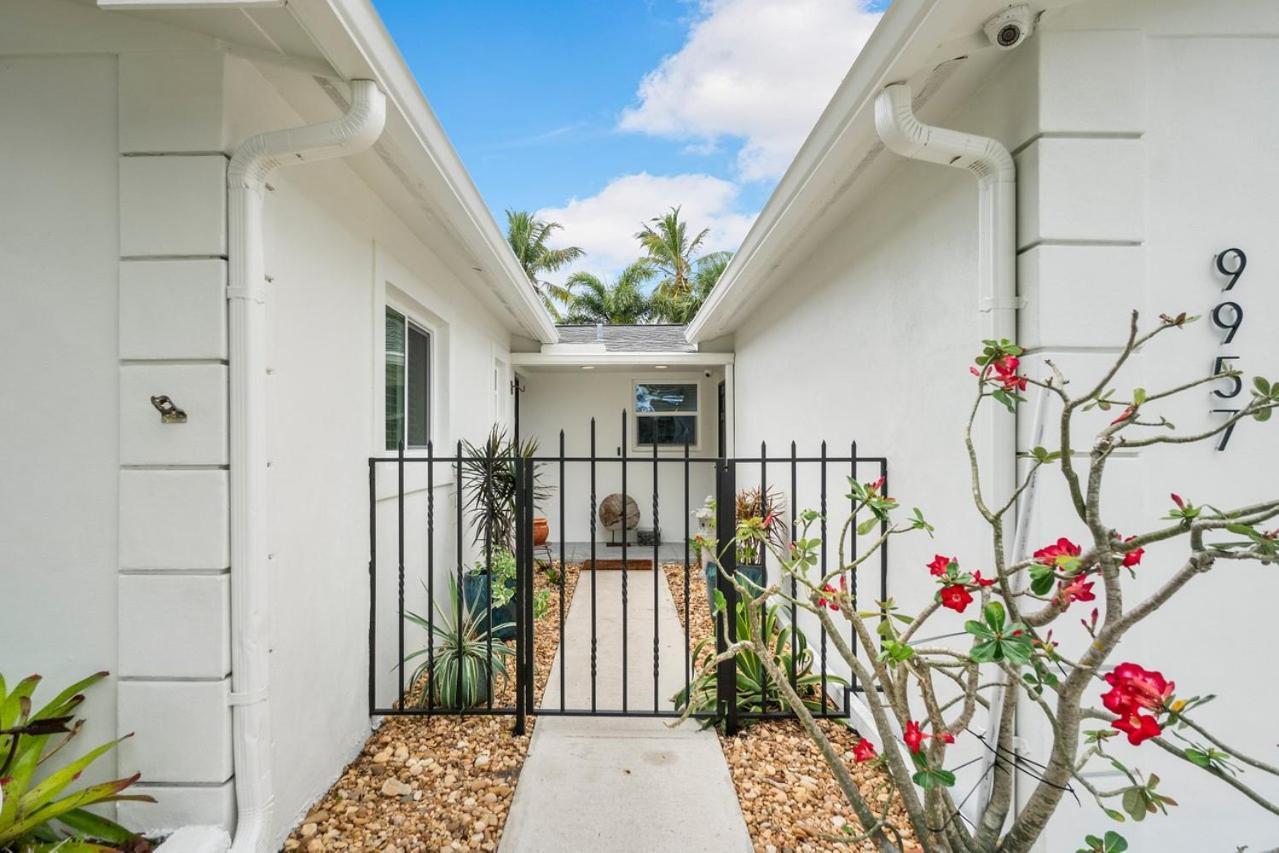 Holiday home Chic Coastal - Heated Pool Per Request, Near Pga & Everything!